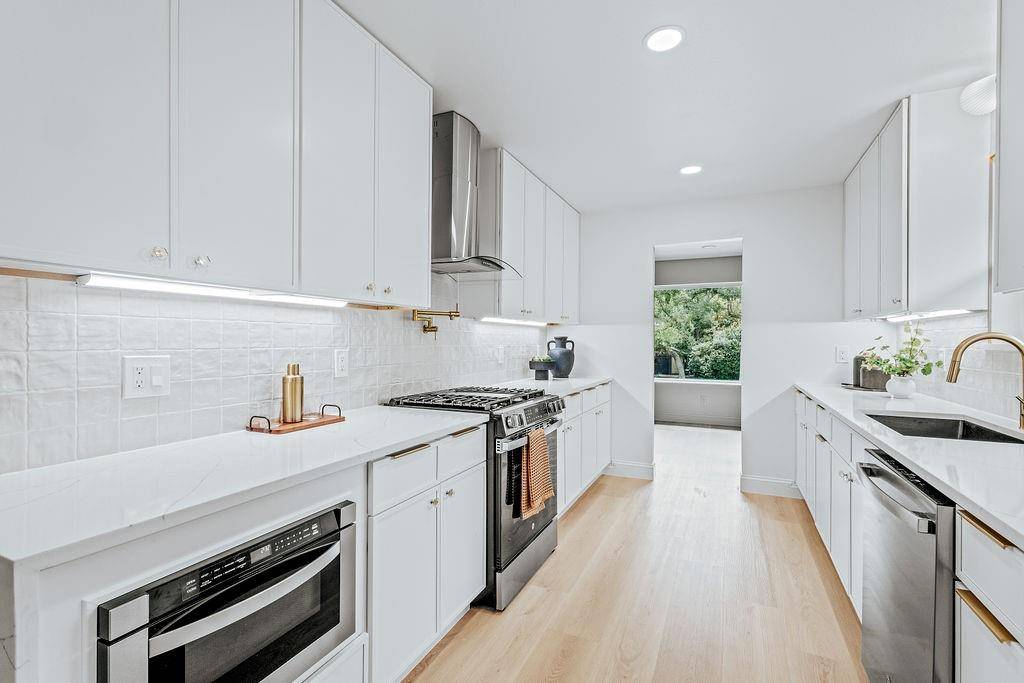 Dallas, TX 75228,1425 Mapleton Drive