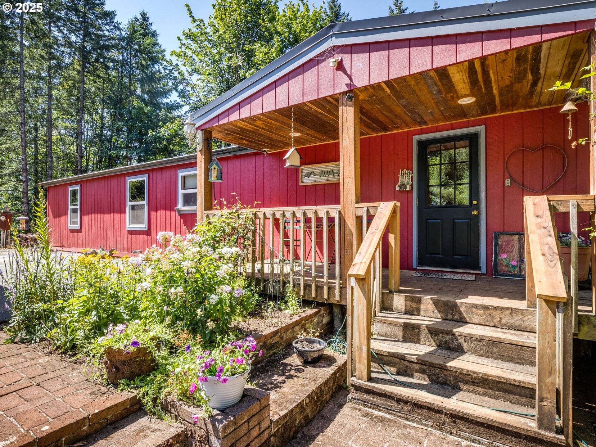 20284 EL ROMAR DR NE, Scotts Mills, OR 97375