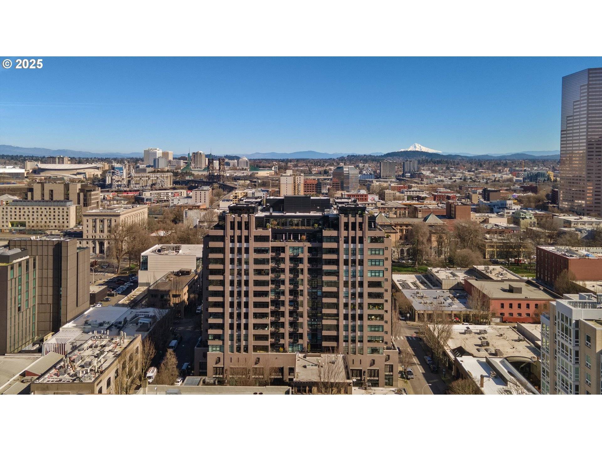 333 NW 9TH AVE #909, Portland, OR 97209