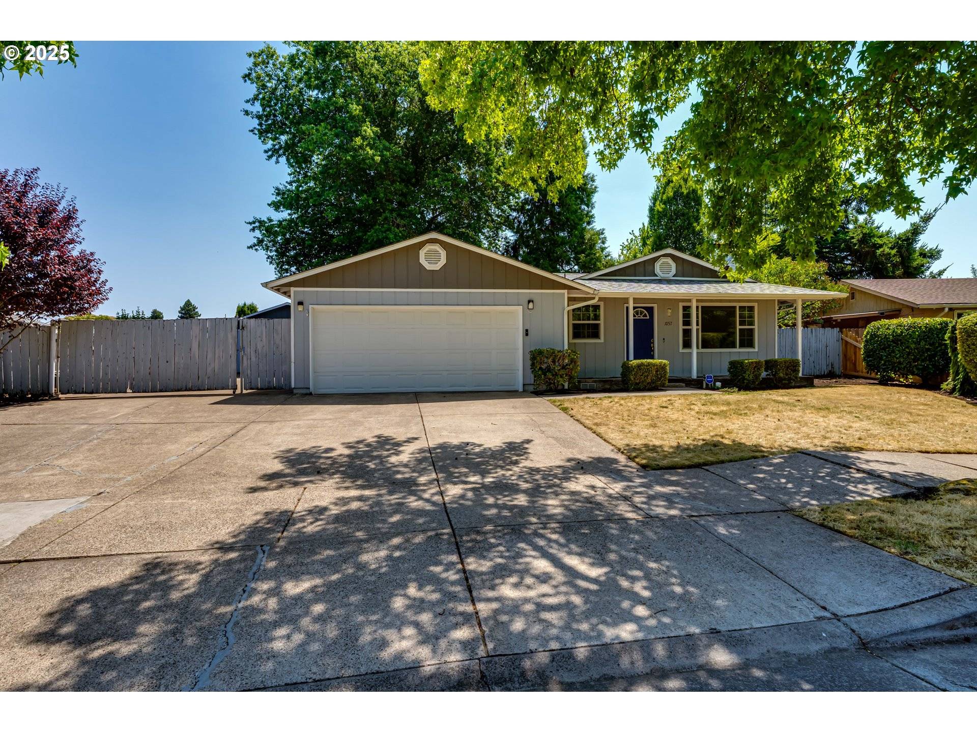 1057 LAMPLITE LN, Eugene, OR 97402