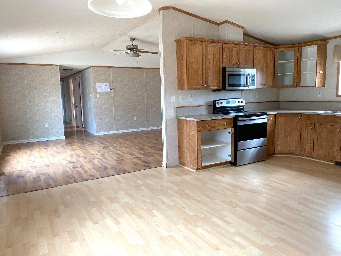 Fort Mcmurray, AB T9H 2N4,109 Grey CRES