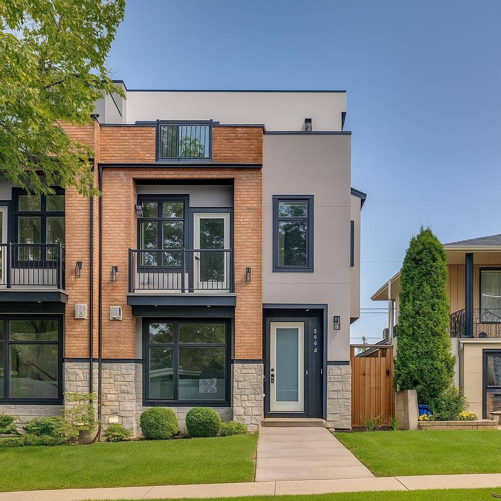 2812 35 ST Southwest, Calgary, AB T3E 2Y5