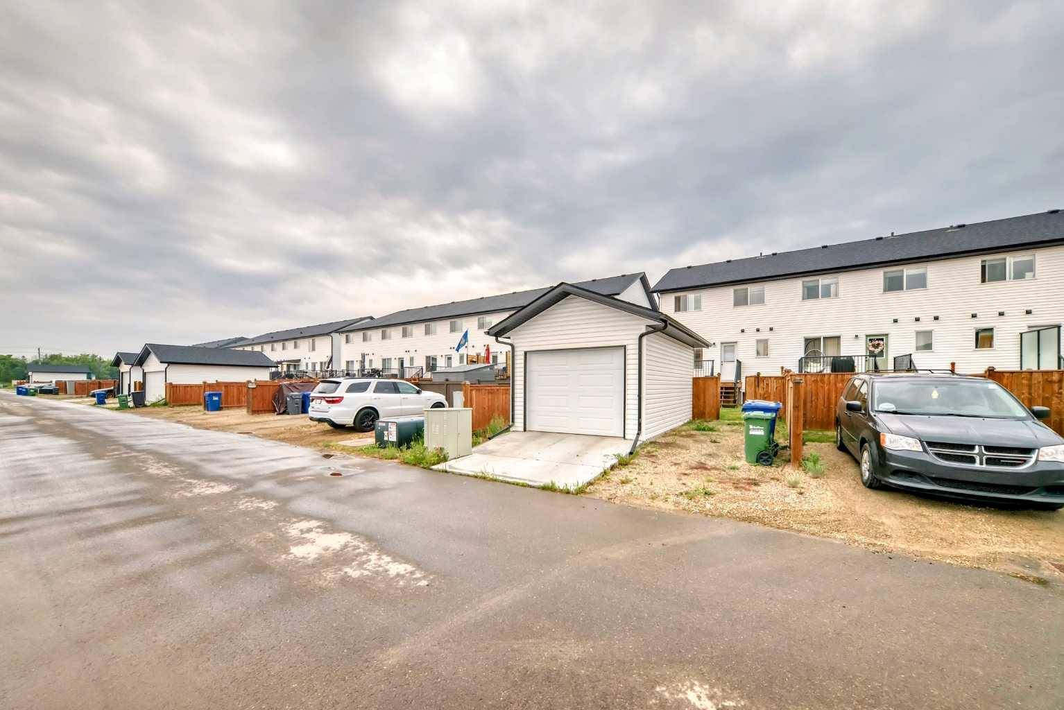 Red Deer, AB T4E1A6,31 Evergreen WAY