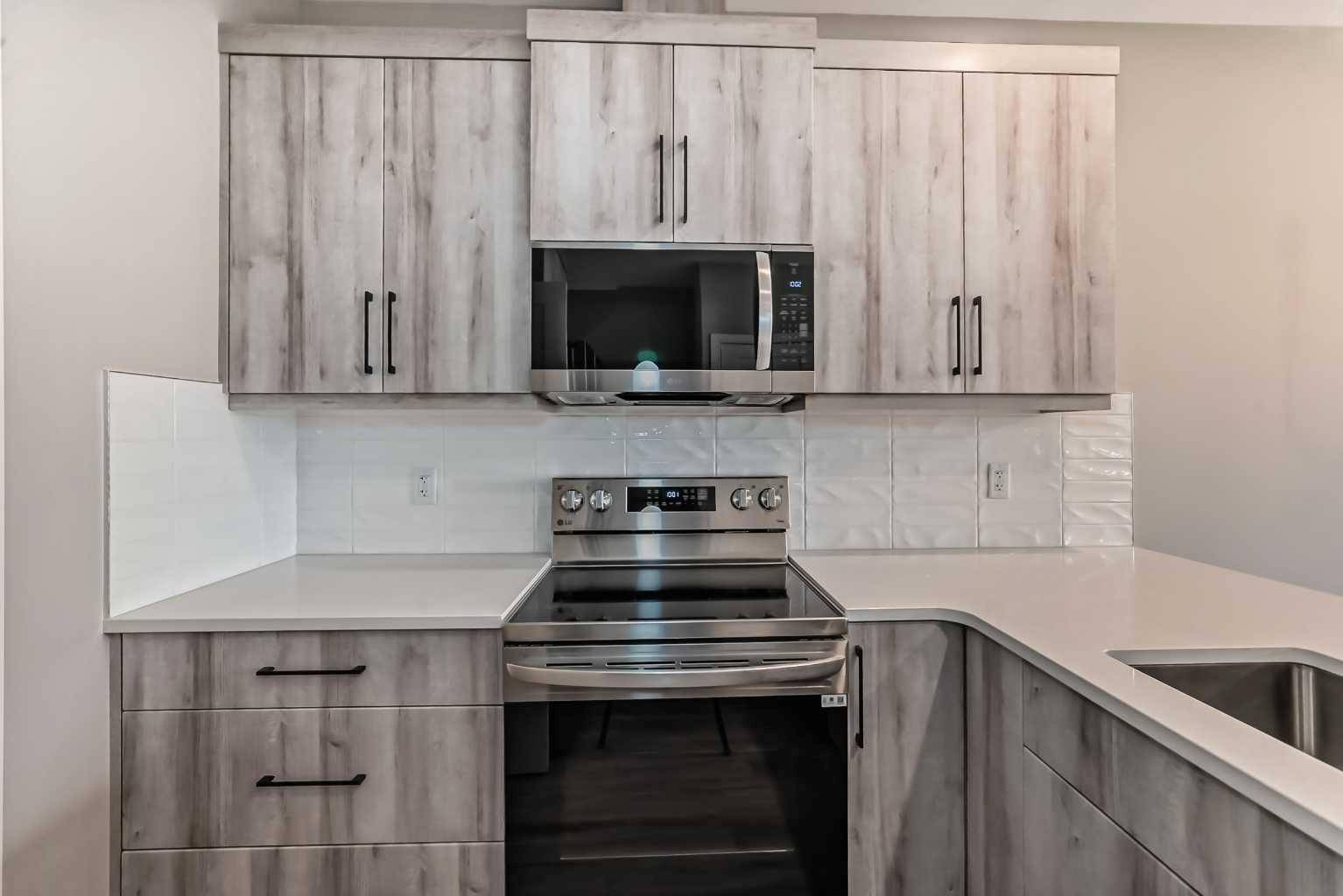 Lethbridge, AB T1H 2C5,1568 Stafford DR N #5