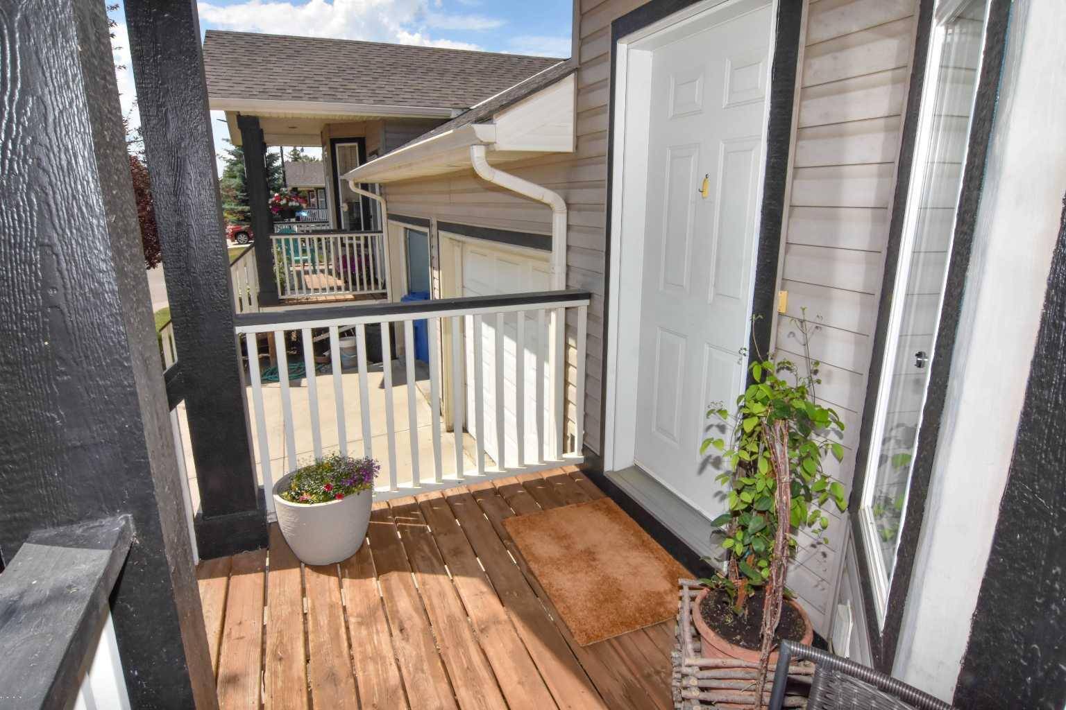Langdon, AB T0J 1X2,8 Van Horn CT NW