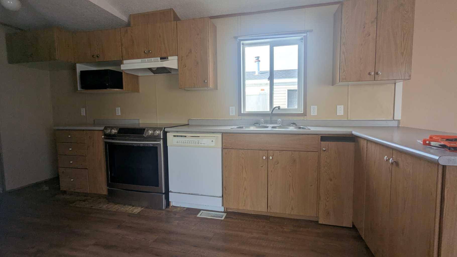 Clairmont, AB T8X 5E4,9713 108 AVE