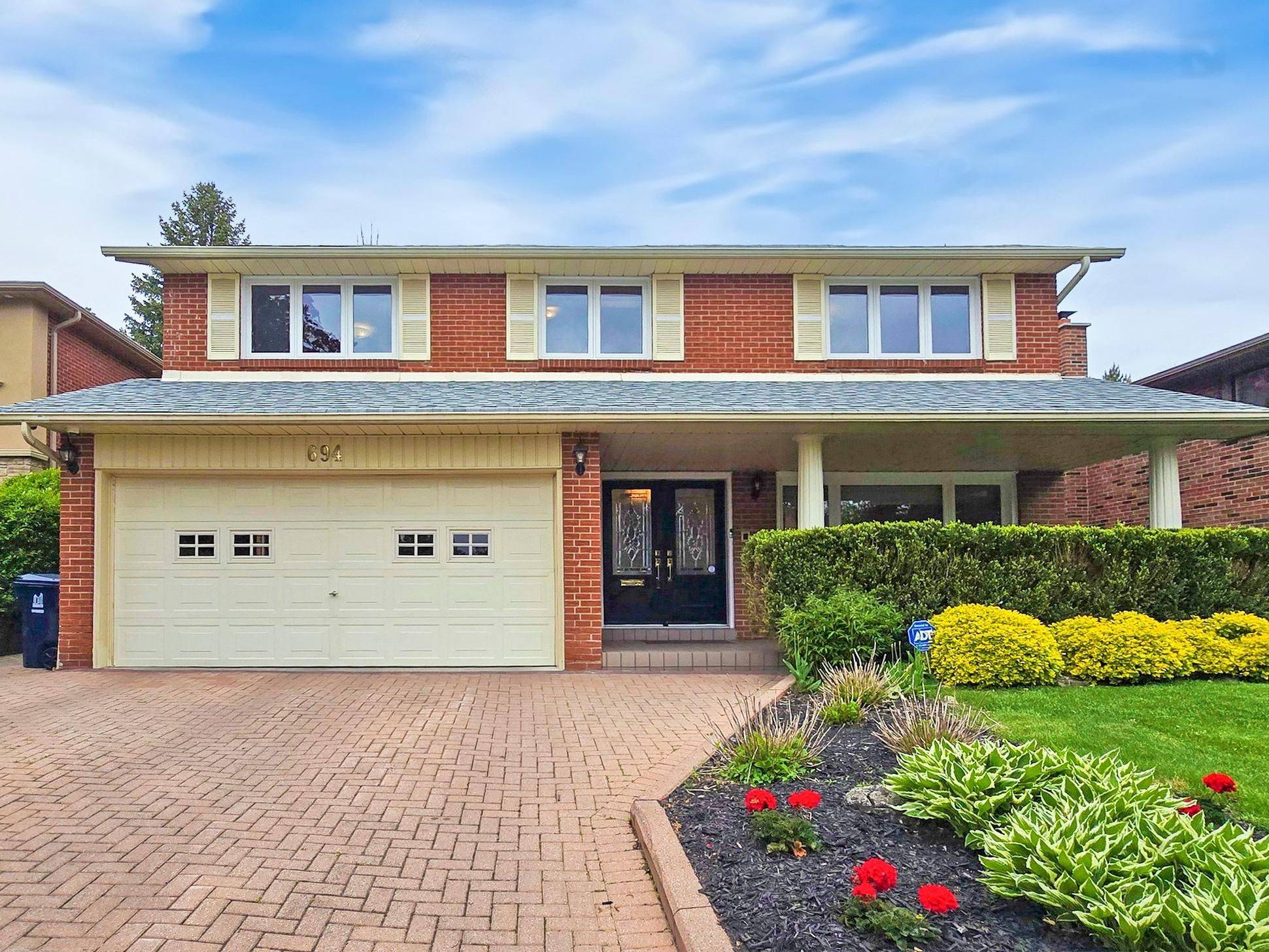 694 Conacher DR, Toronto C14, ON M2M 3N6
