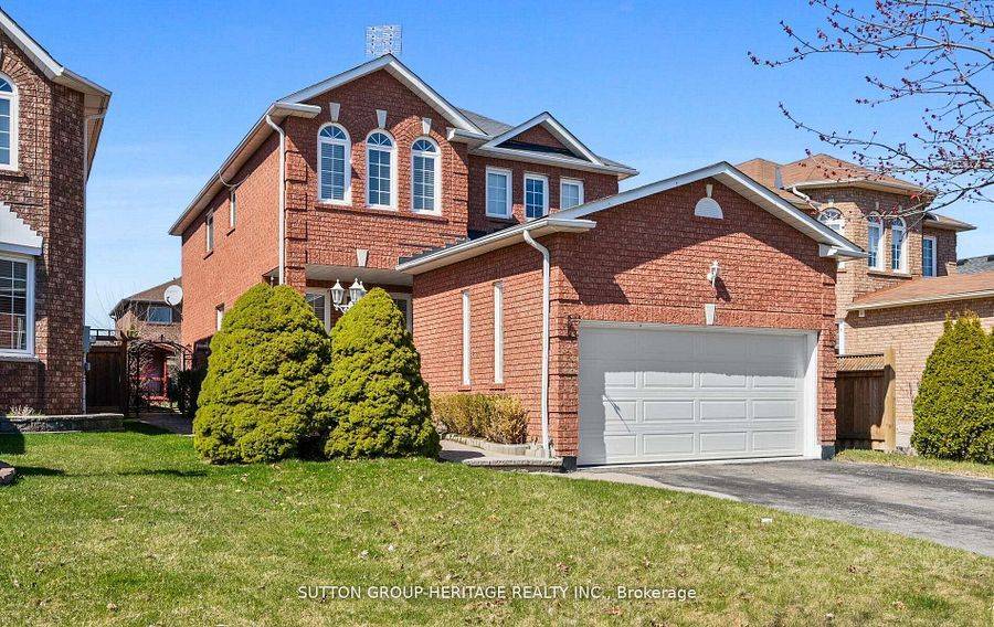 101 Parnell CRES, Whitby, ON L1R 1X1