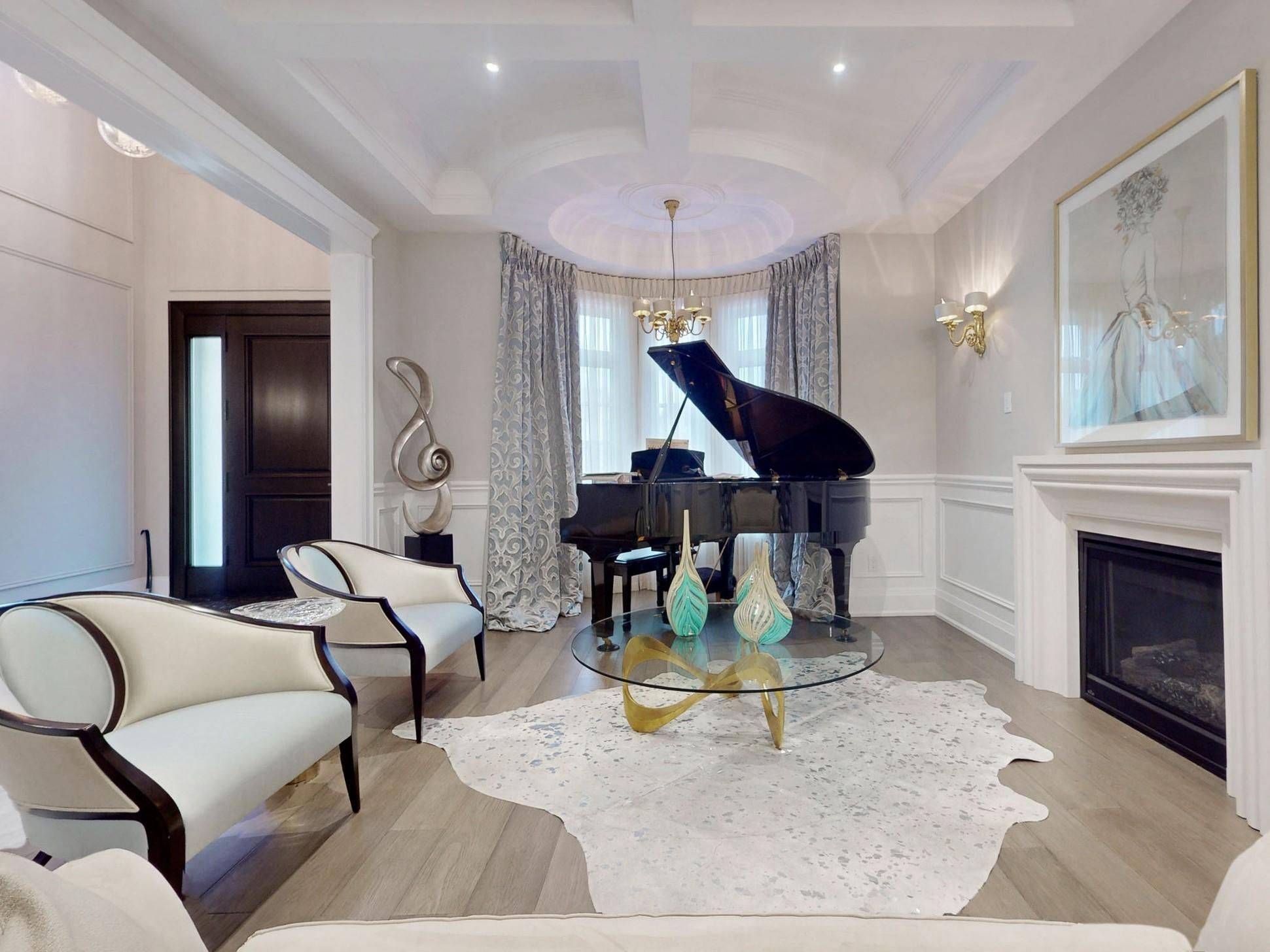 Richmond Hill, ON L4C 0C2,17 PETROLIA CT