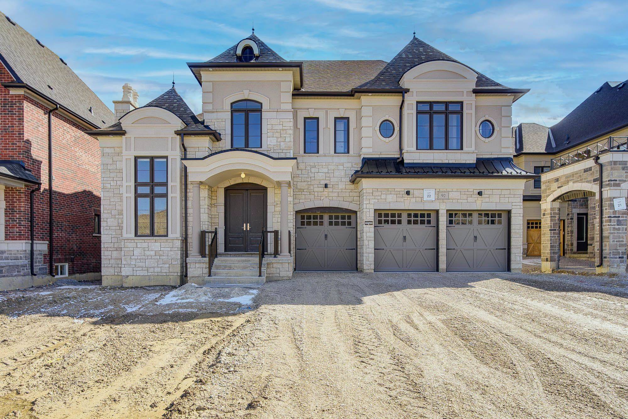 92 Sunny Acre CRES, King, ON L7B 0S6