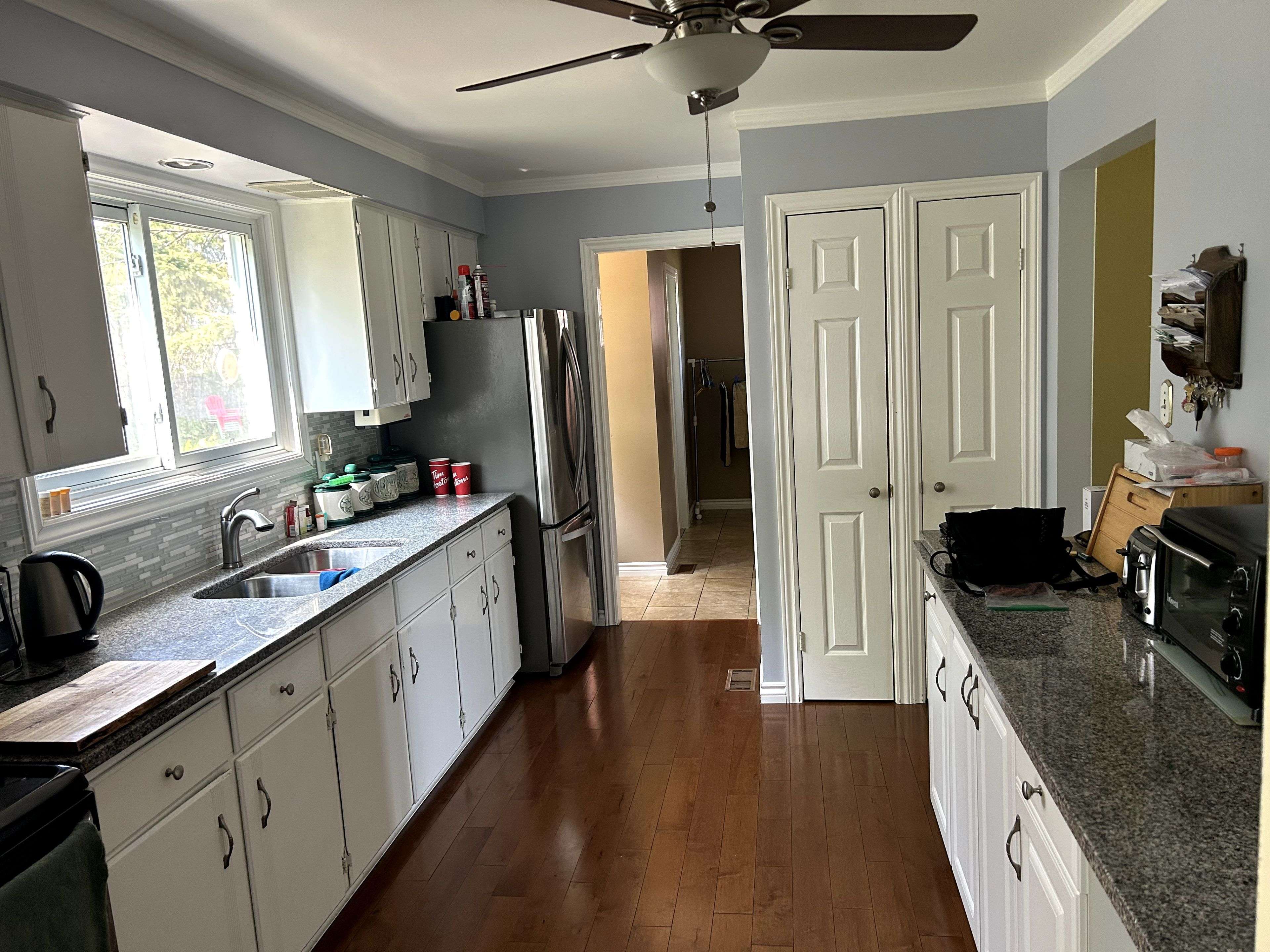 Barrie, ON L4M 2S2,2 Agnes ST