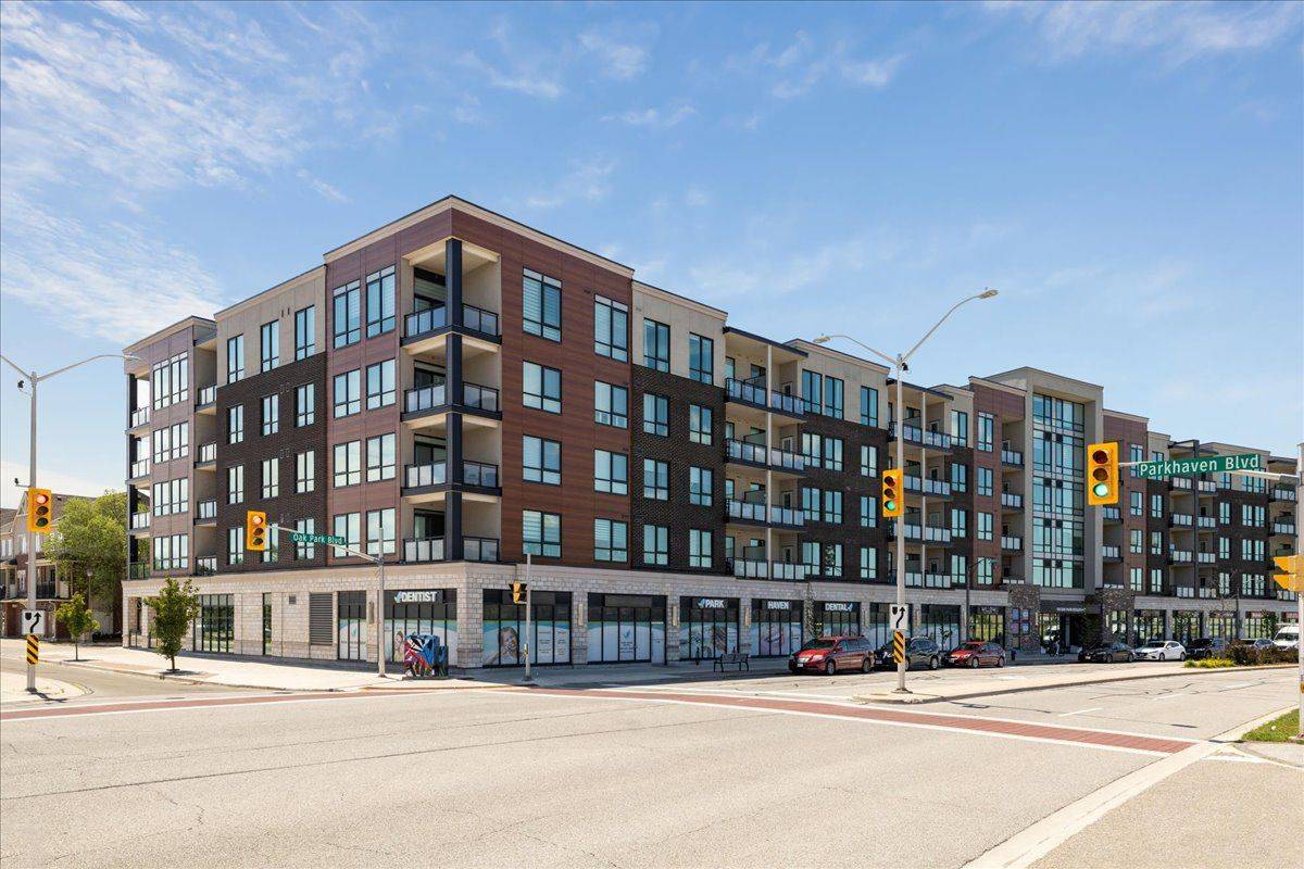 Oakville, ON L6H 3P2,150 Oak Park BLVD #208