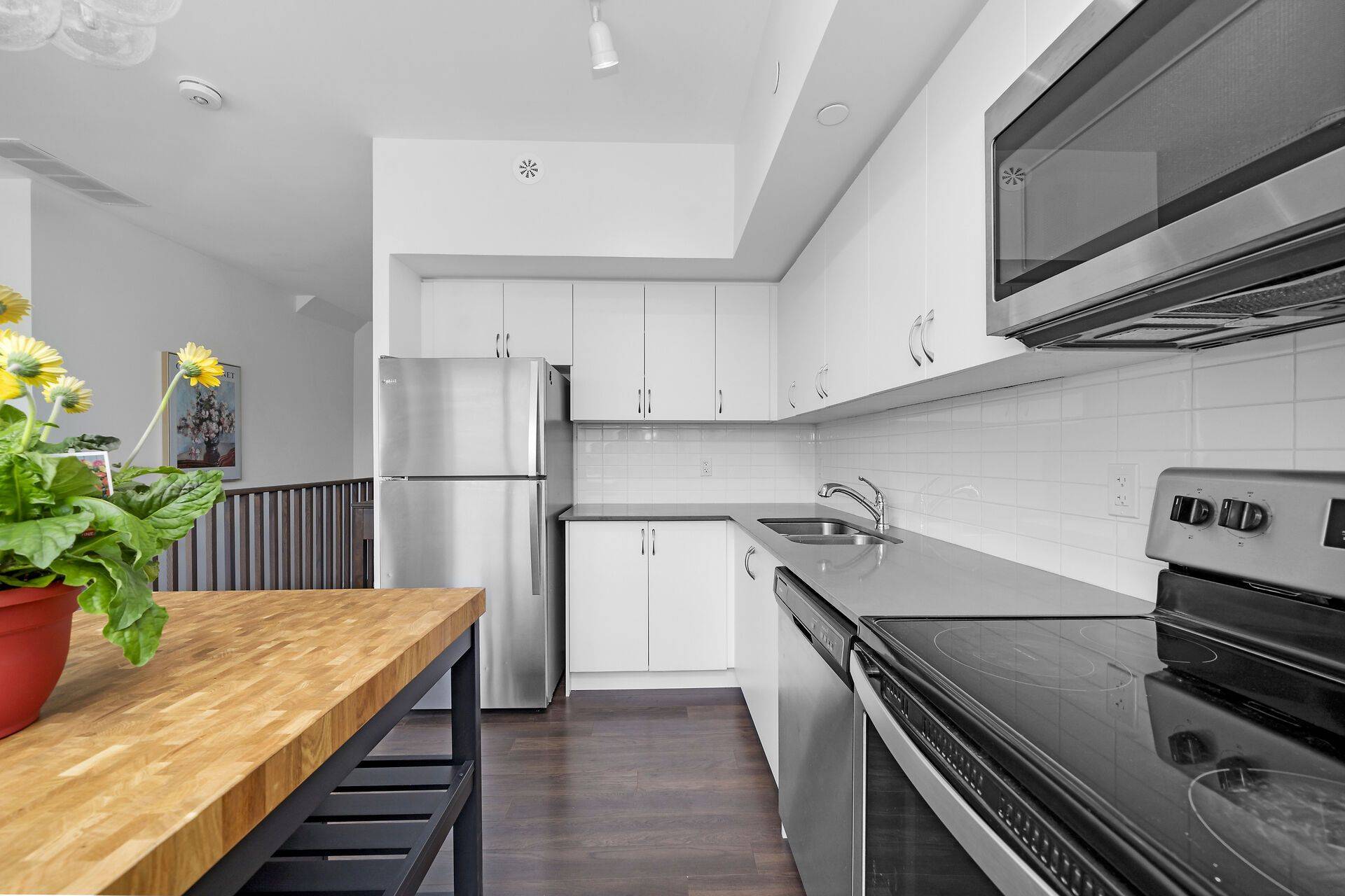 Mississauga, ON L5G 0B6,680 Atwater AVE #7