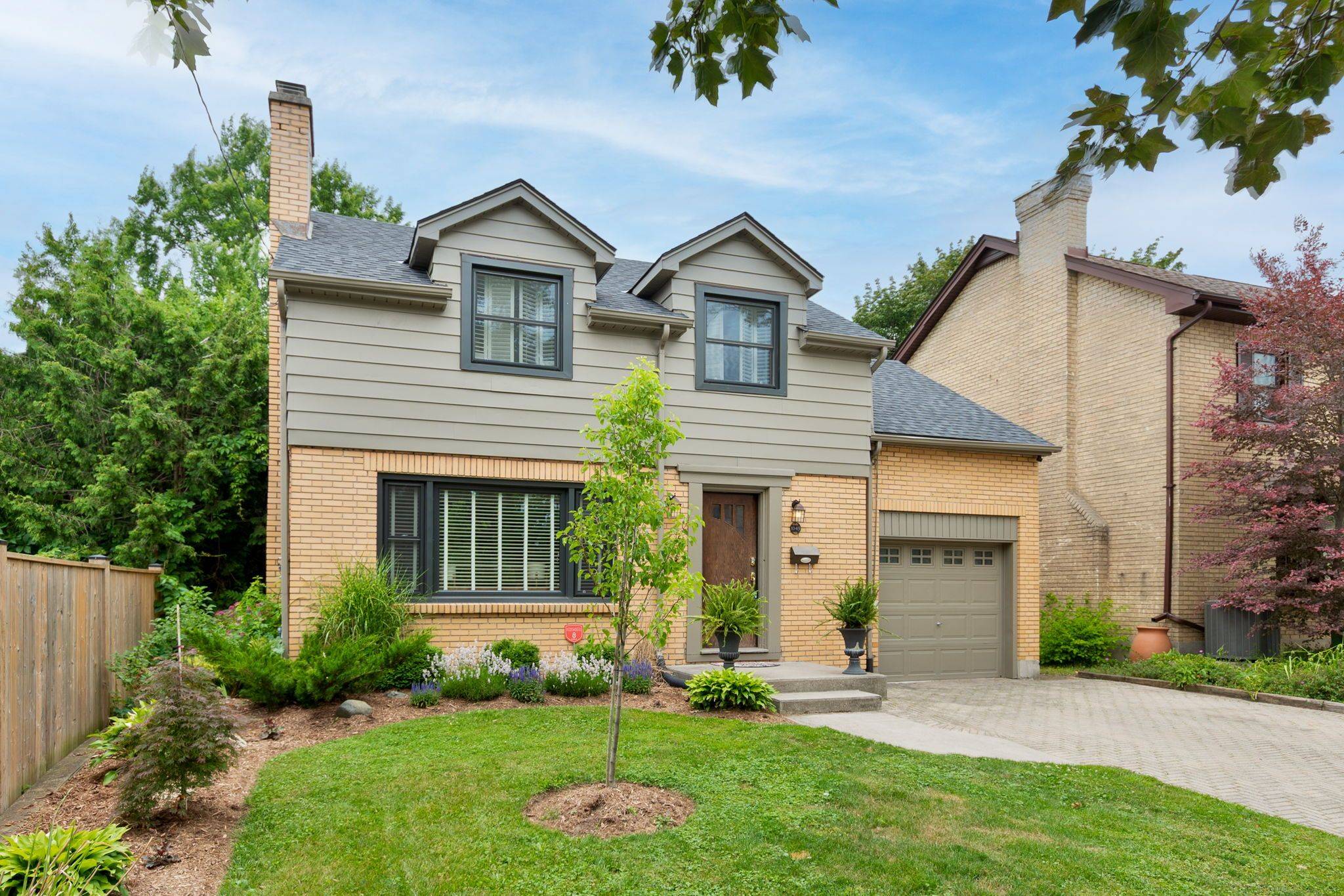 London East, ON N5Y 2T9,1049 FRASER AVE