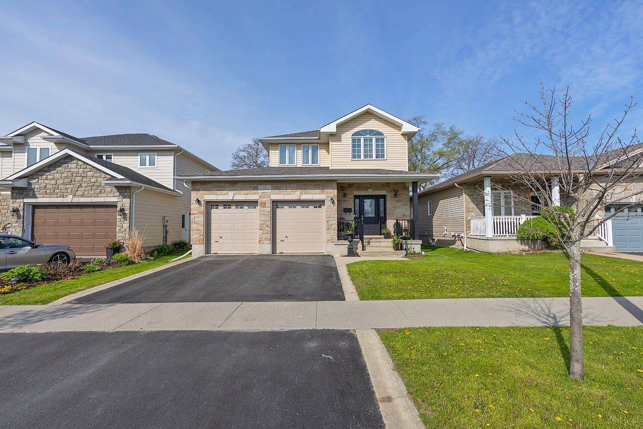 Loyalist, ON K7N 1V5,112 Jordyns CT