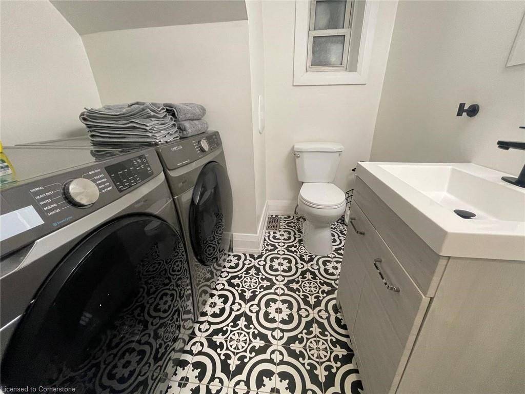 Hamilton, ON L8M 2J3,28 Burris ST
