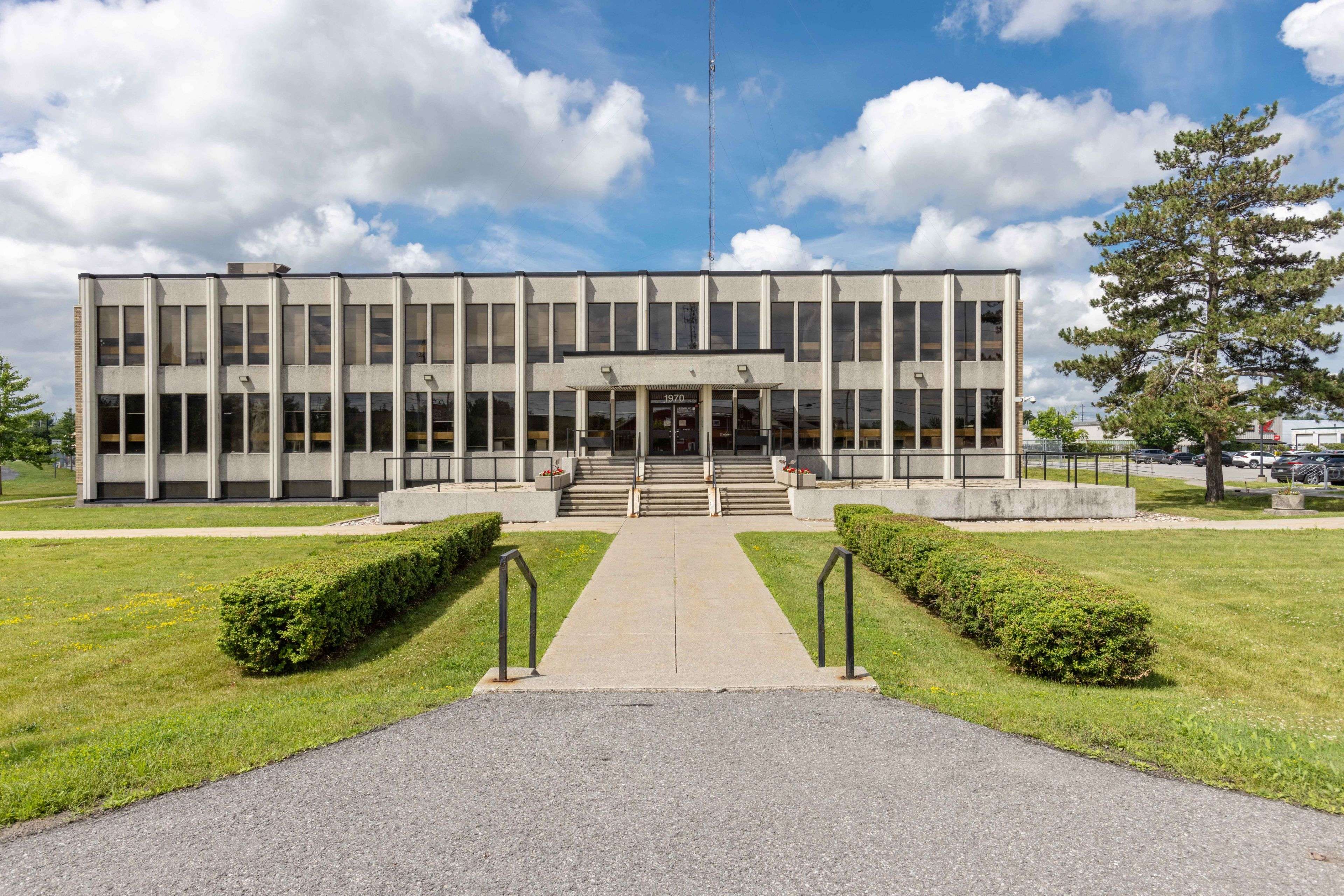 22 Slack RD #202, Tanglewood - Grenfell Glen - Pineglen, ON K2B 0B7