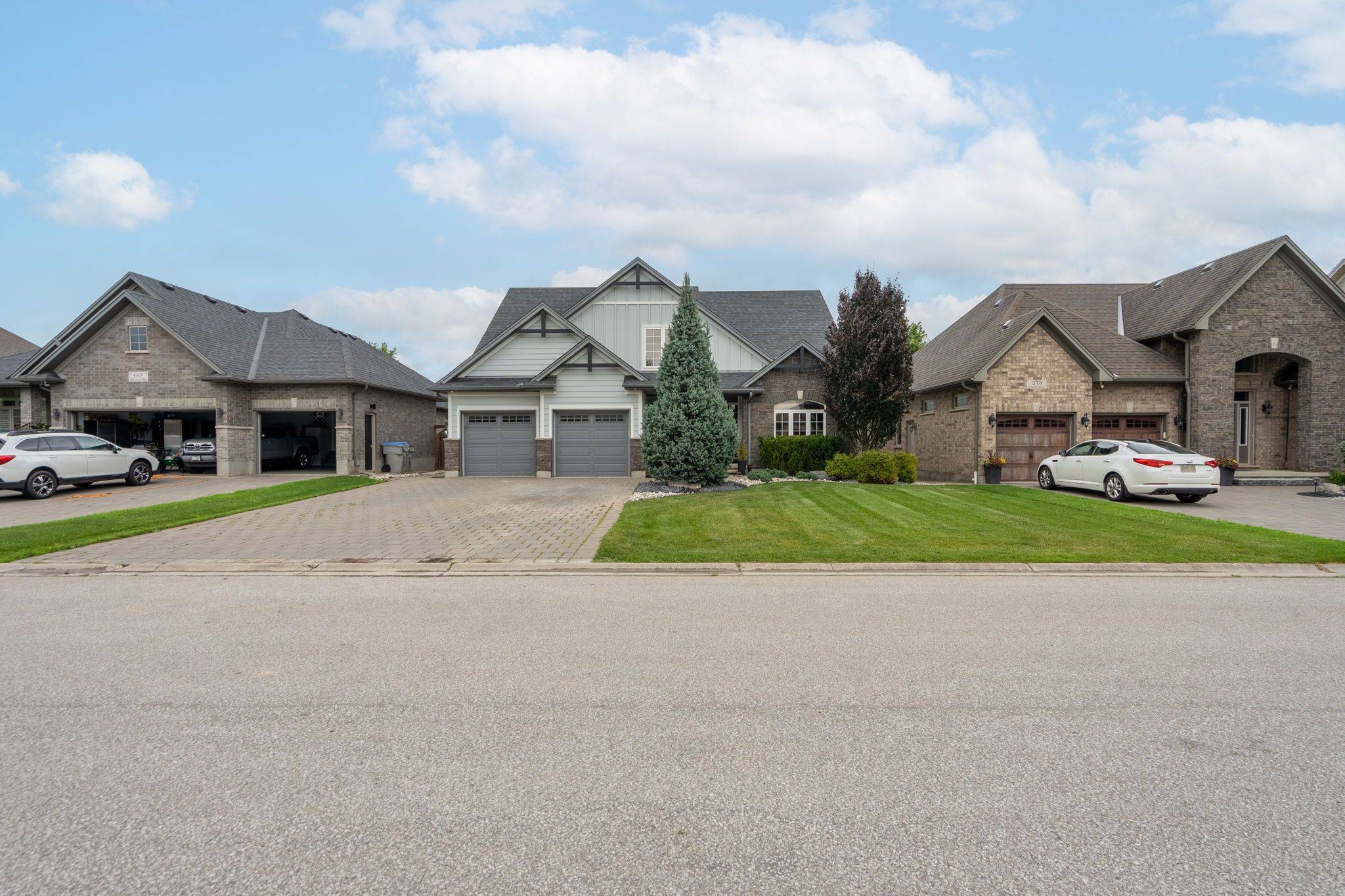 443 MacDonald ST, Strathroy-caradoc, ON N7G 0B2