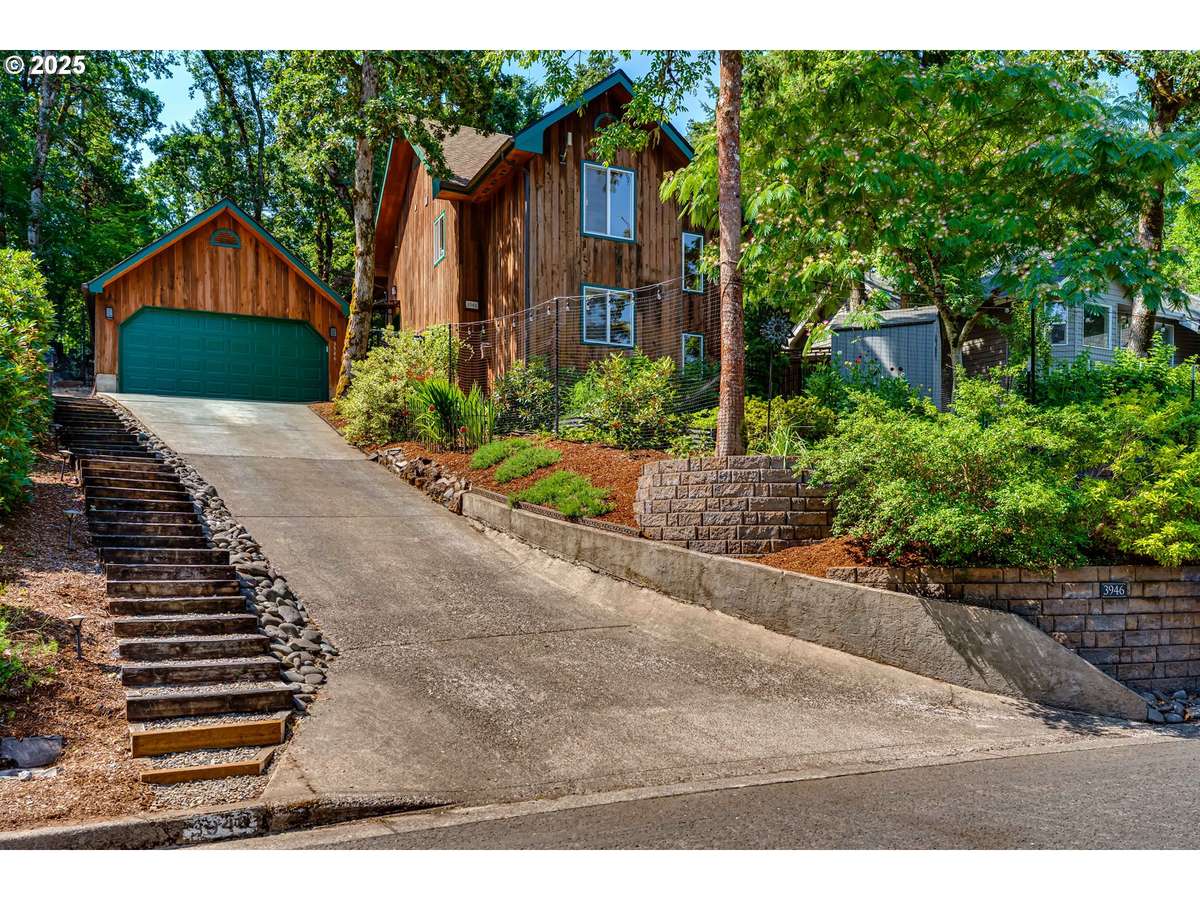 Eugene, OR 97405,3946 MONROE ST