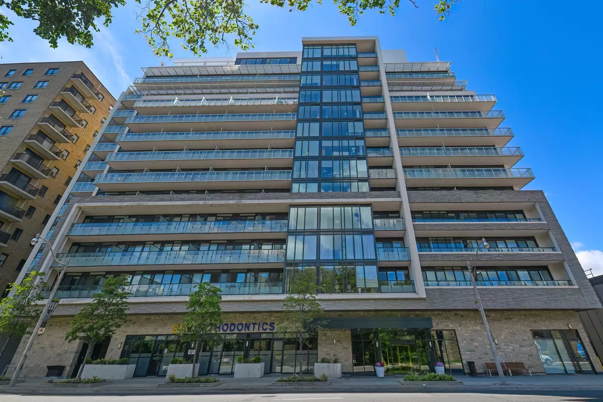 Toronto C04, ON M4N 0A5,3018 Yonge ST #306