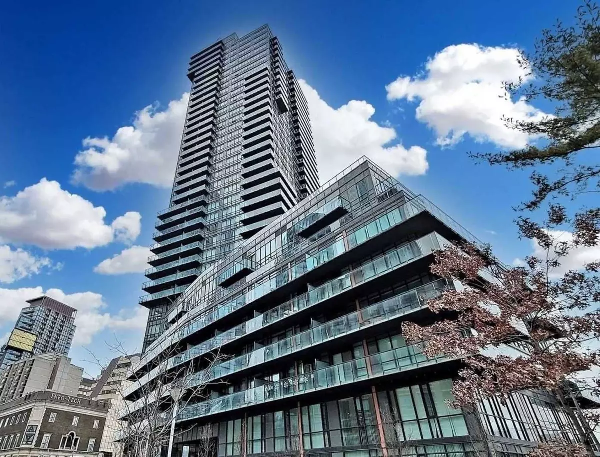 Toronto C09, ON M4W 3Z4,825 Church ST #502