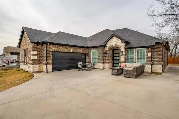 Fort Worth, TX 76179,6713 Bob Hanger Street