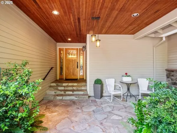West Linn, OR 97068,18845 PARKWOOD PL