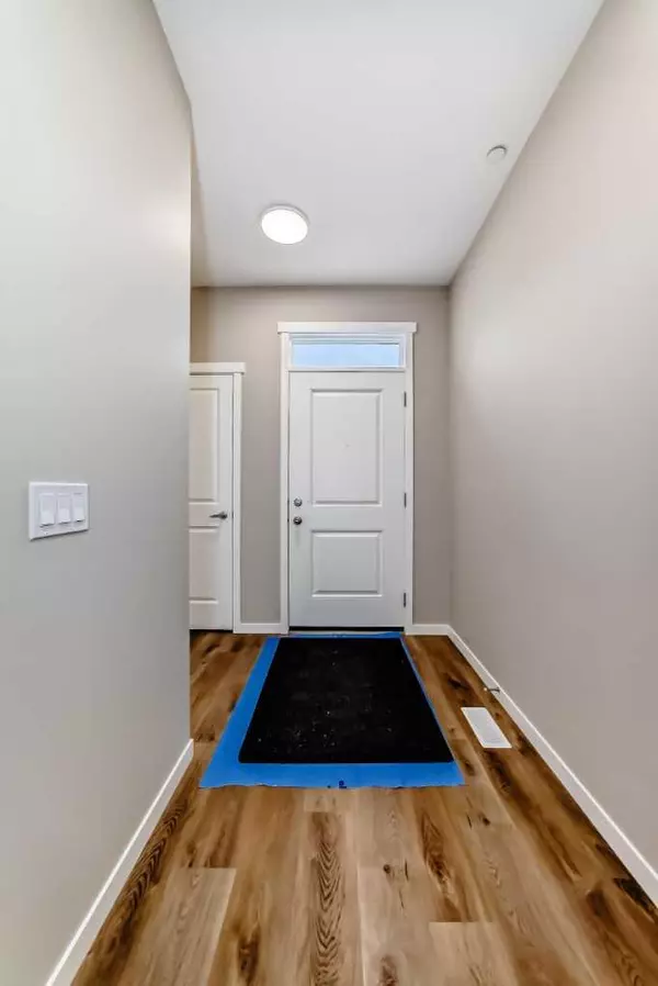 Calgary, AB T3S 0N1,397 Hotchkiss DR