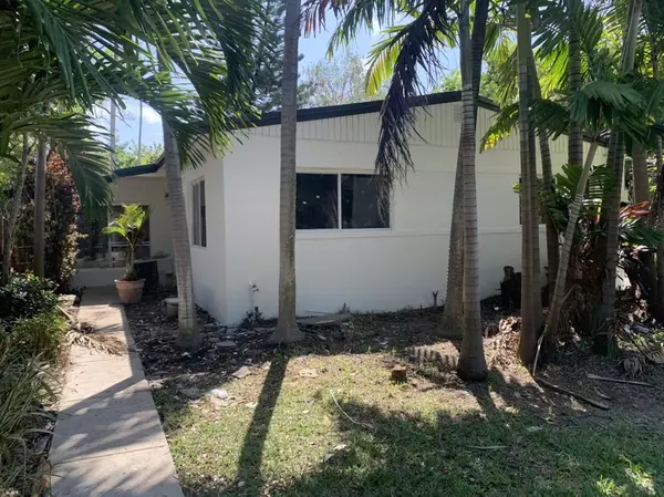 1178 Arthur St, Hollywood, FL 33019