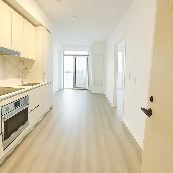 Vaughan, ON L4K 0R1,225 Commerce ST #3011