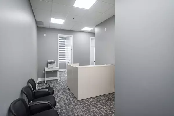 Mississauga, ON L5M 2S1,3465 Platinum DR #204