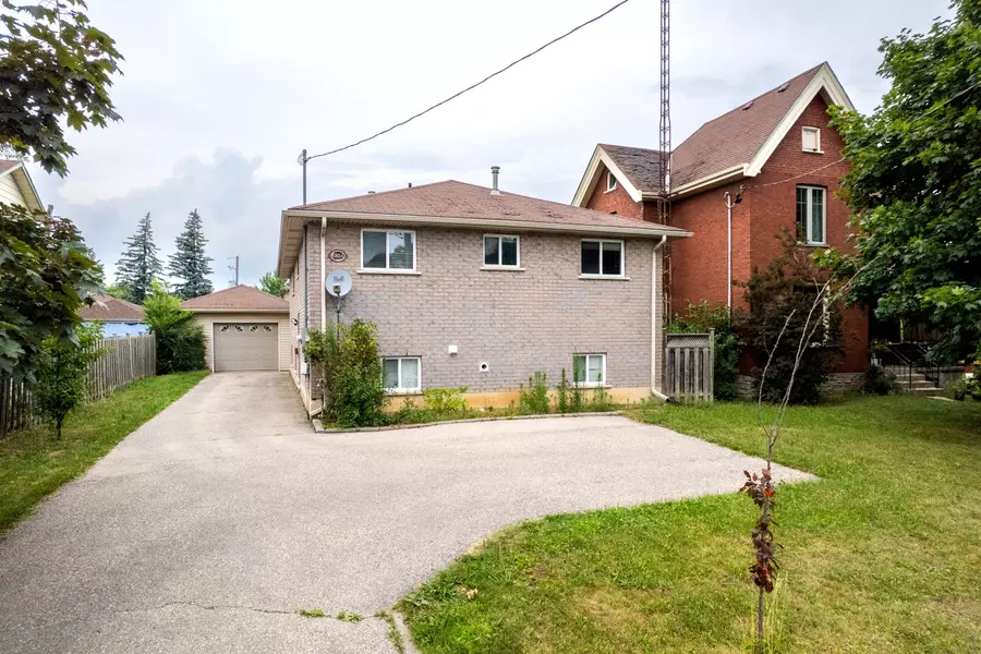 880 A Colborne ST, Brant, ON N3S 3T1