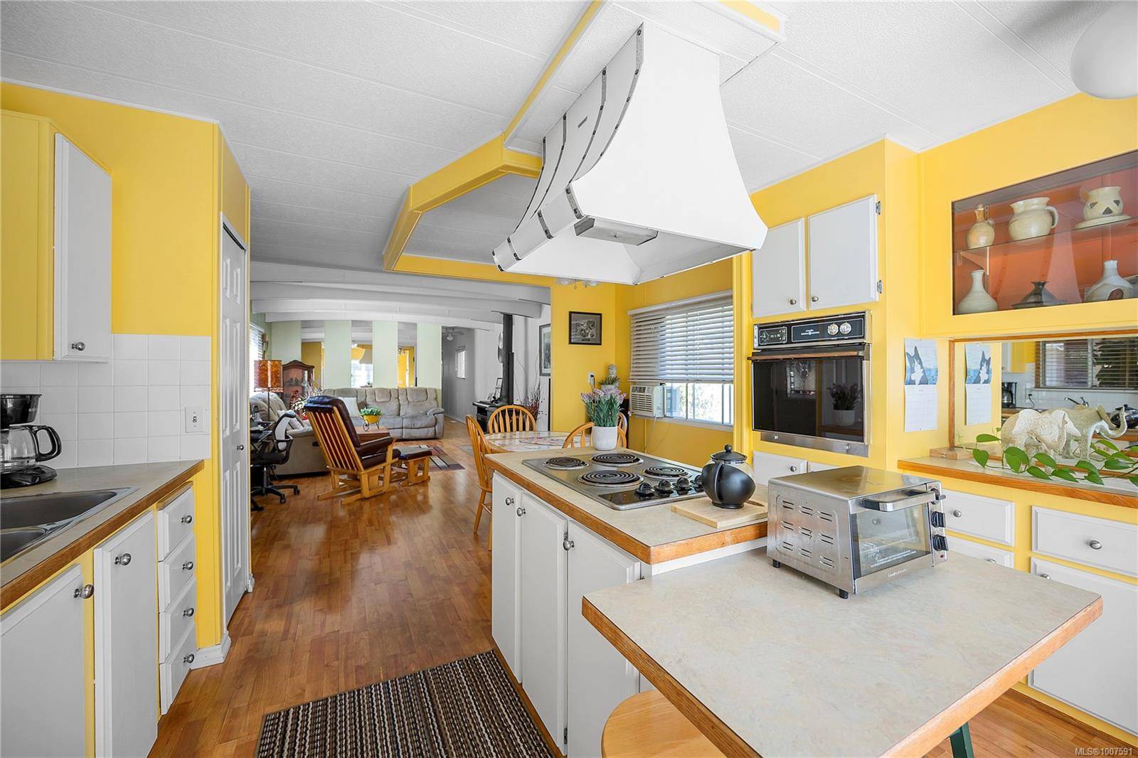 Nanaimo, BC V9T 2N8,6011 Pine Ridge Cres