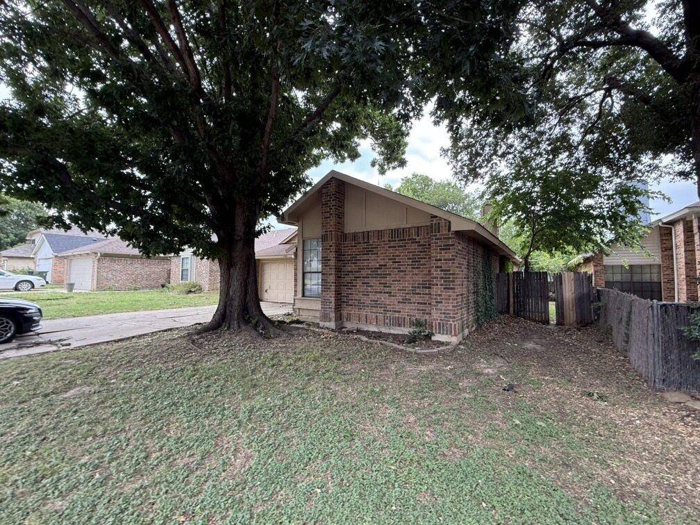 Arlington, TX 76018,2323 Clareton Drive