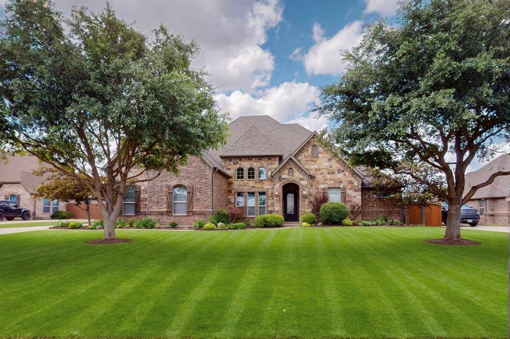 1240 Whisper Willows Drive, Fort Worth, TX 76052