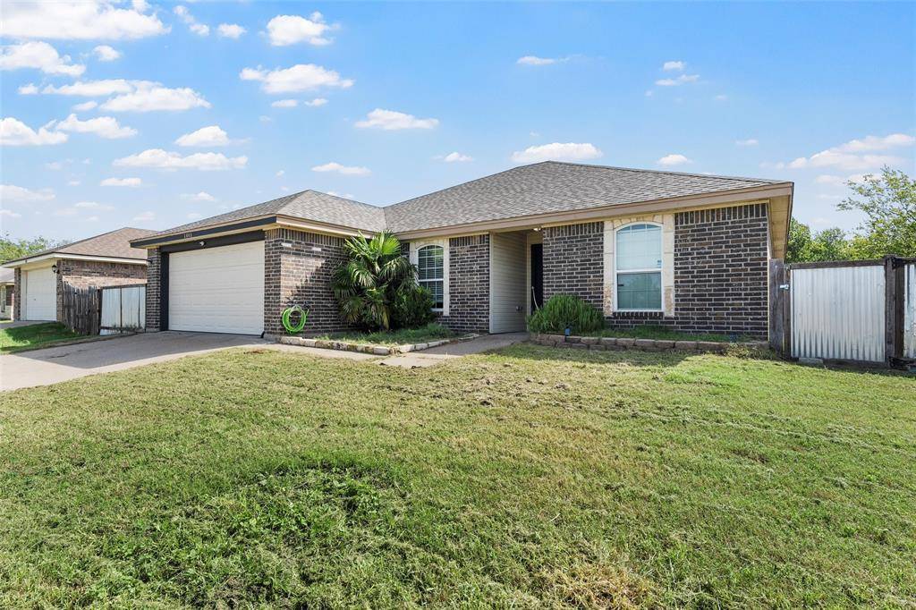 3005 Cricket Drive, Bellmead, TX 76705