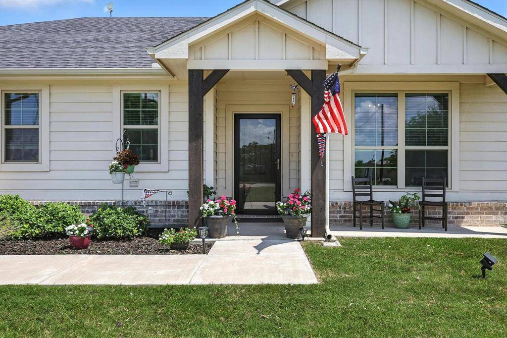 Decatur, TX 76234,2407 County Road 4010