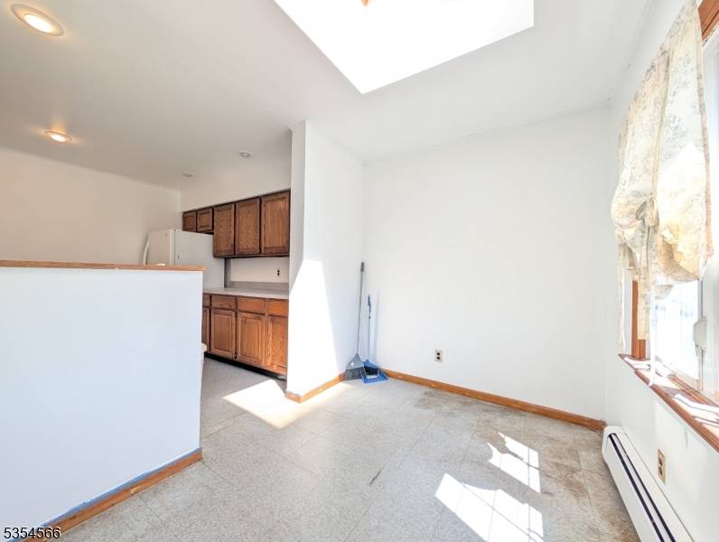 Kearny Town, NJ 07032,288 Elm St