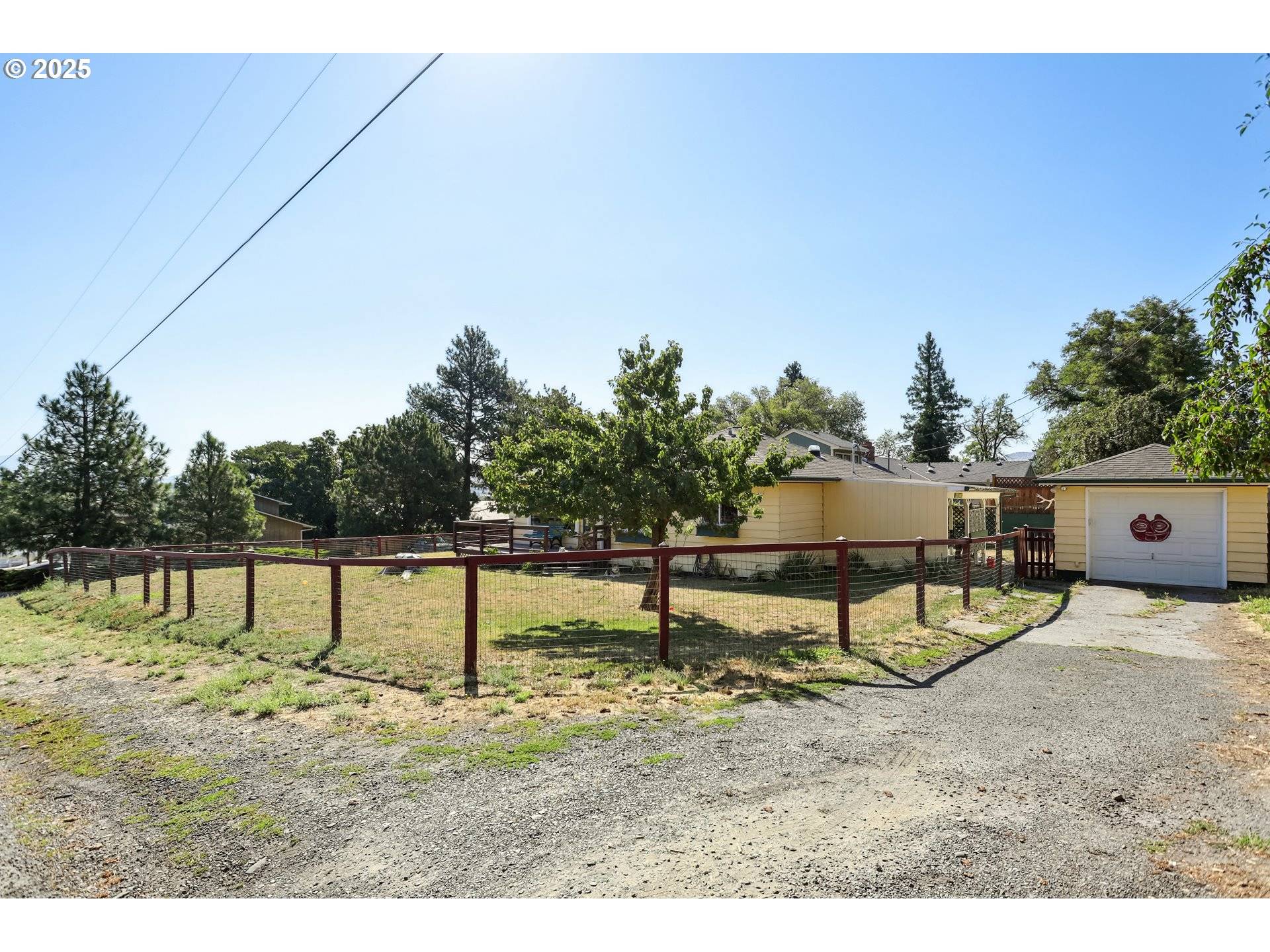 The Dalles, OR 97058,1202 CHINOOK ST