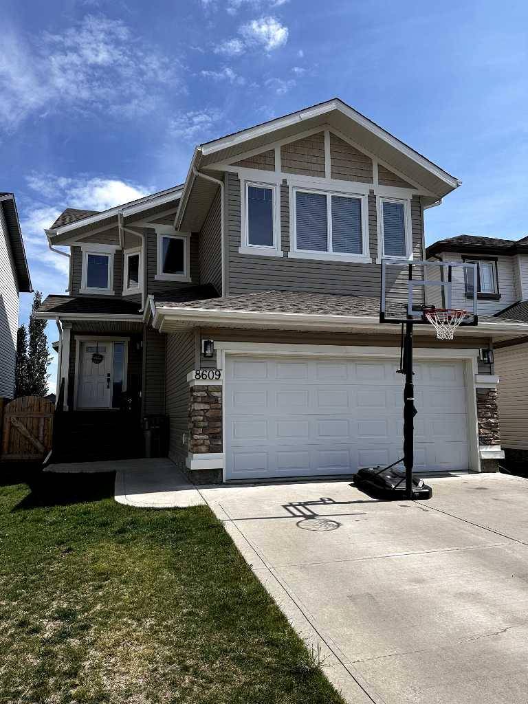 8609 88B ST, Grande Prairie, AB T8X 0P4