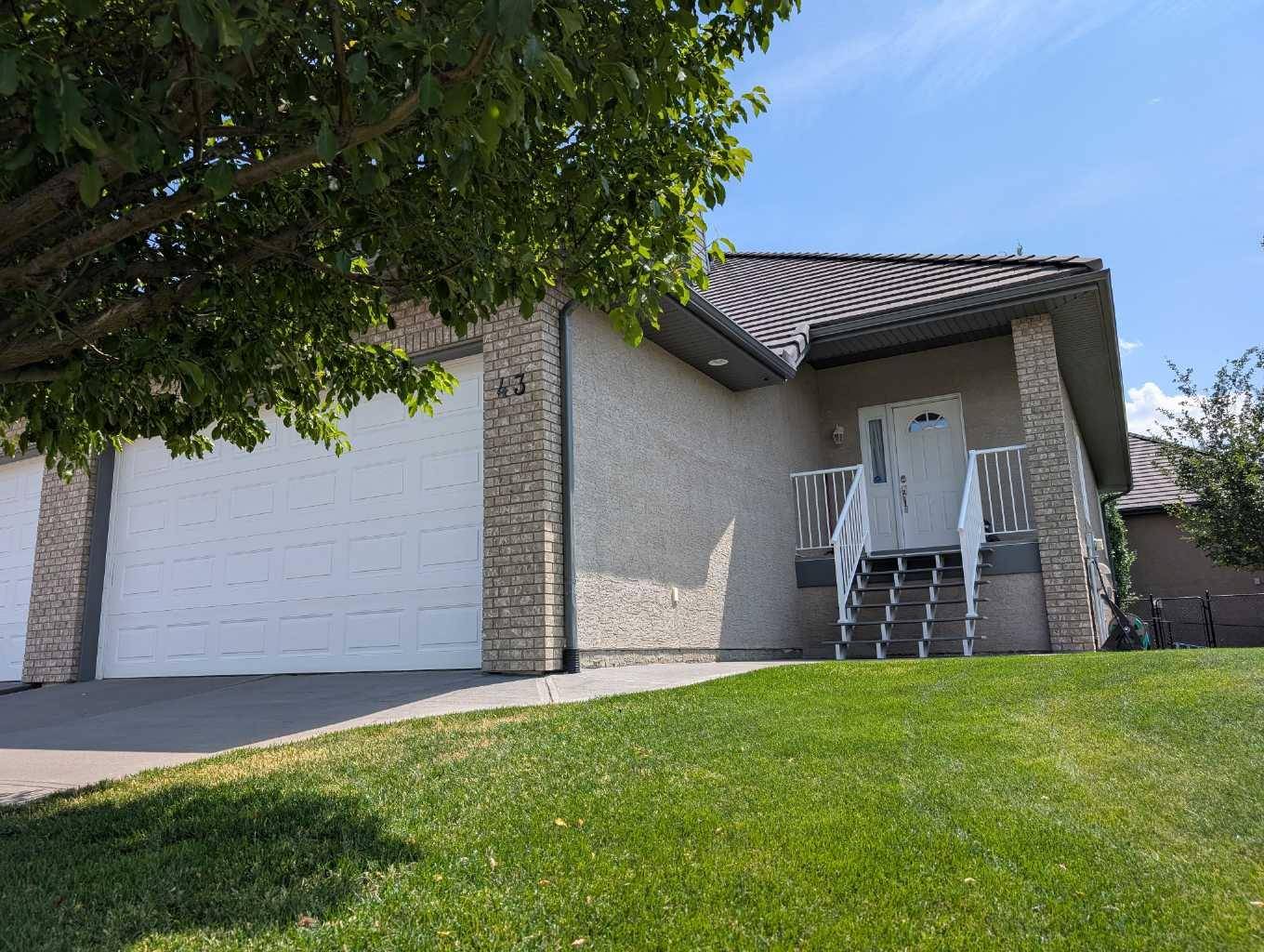 43 Desert Blume CRES Southwest, Desert Blume, AB T1B0A4