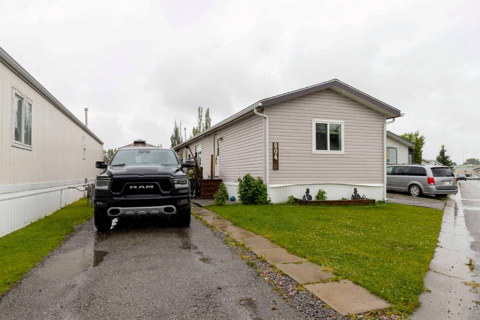 1101 84 Northeast #804, Calgary, AB T2A 7X2