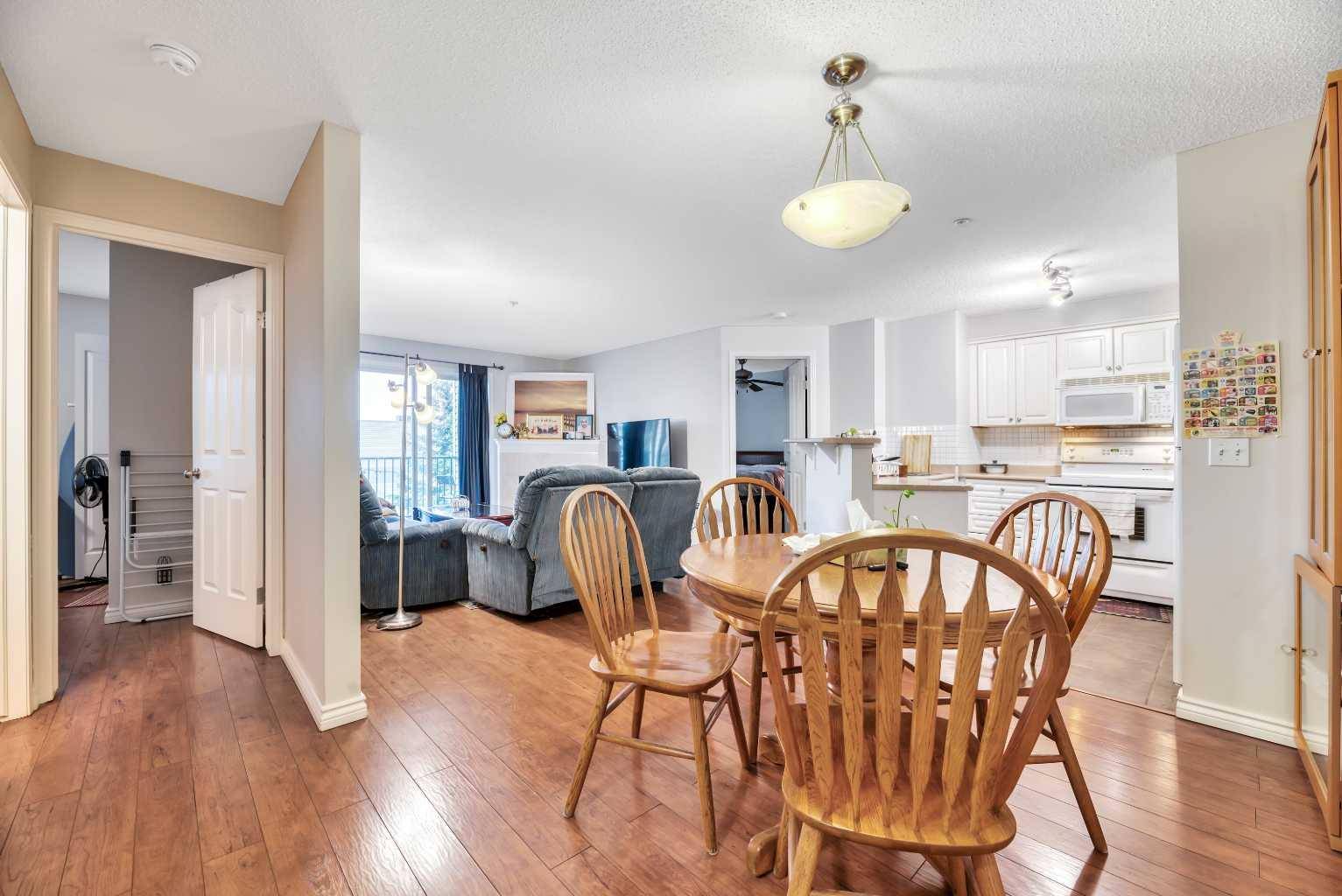 Okotoks, AB T1S2G1,12 Cimarron Common #3210