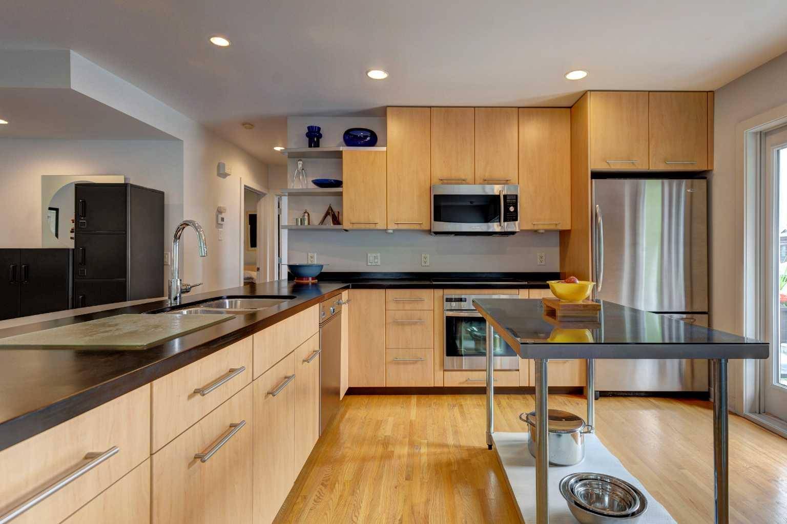 Calgary, AB T3C 2B2,12 45 ST Southwest