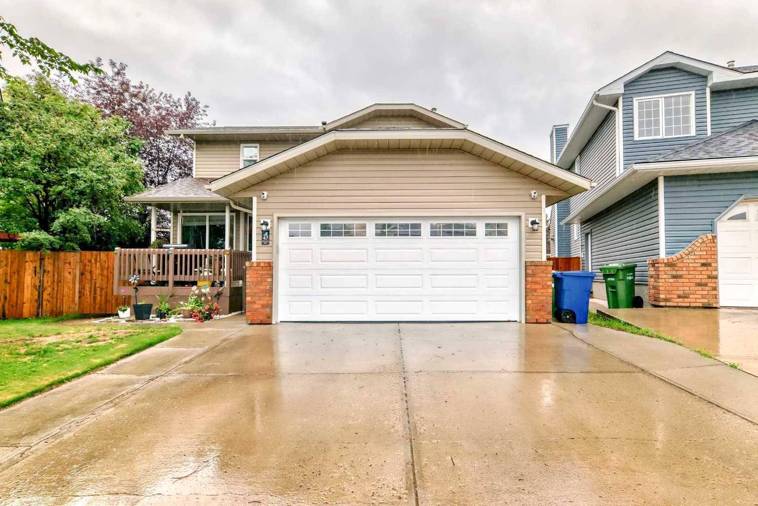 47 Everglade Bay SE, Airdrie, AB T4B 2E9
