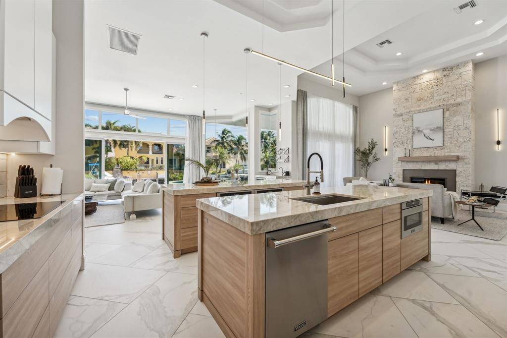Lighthouse Point, FL 33064,3800 NE 30th Ave