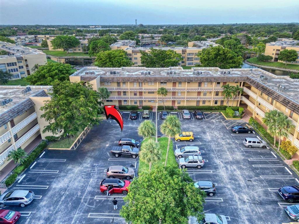 Tamarac, FL 33319,5940 NW 64th Ave #101