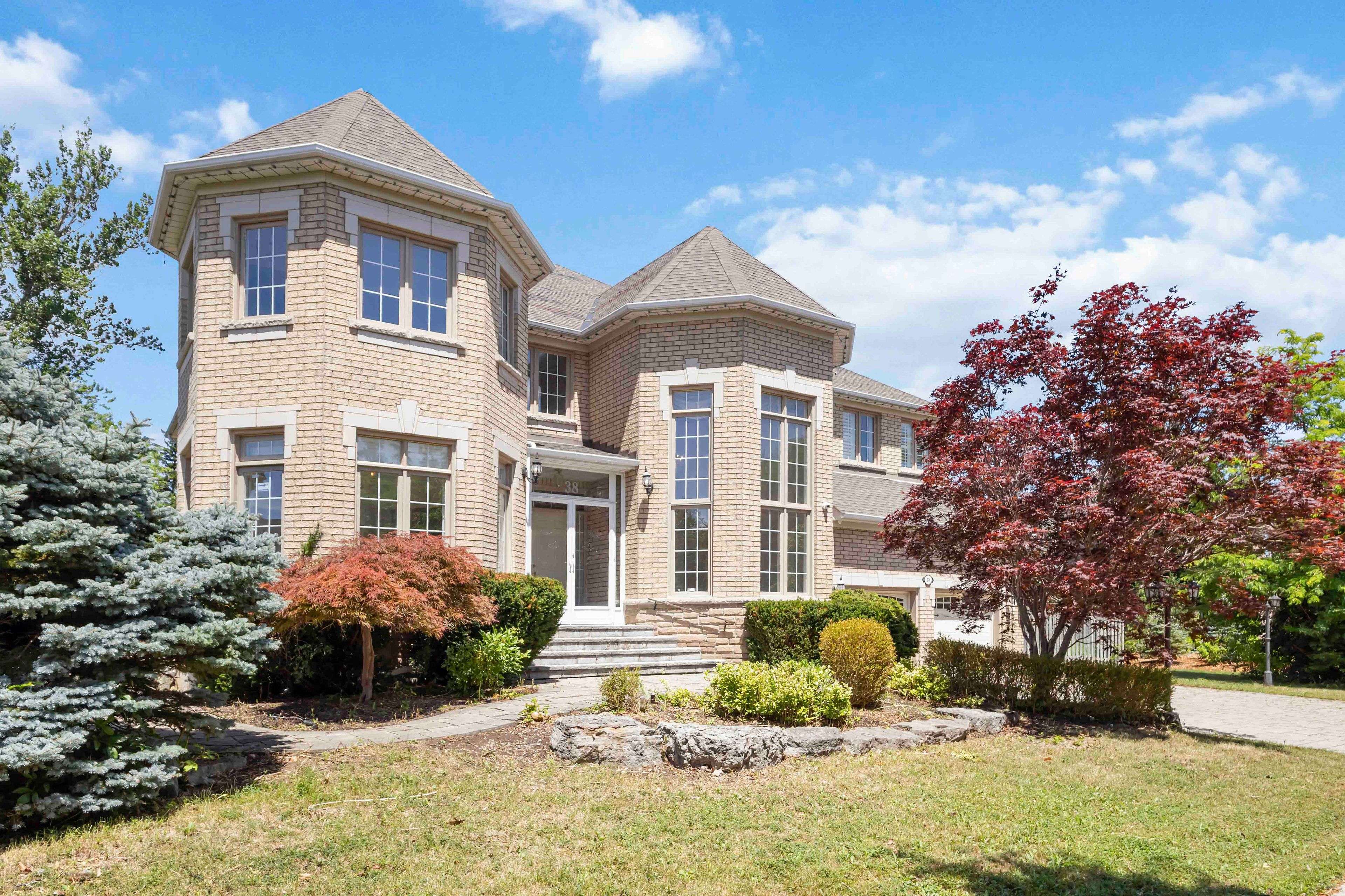 38 Forester CRES, Markham, ON L6C 1W2