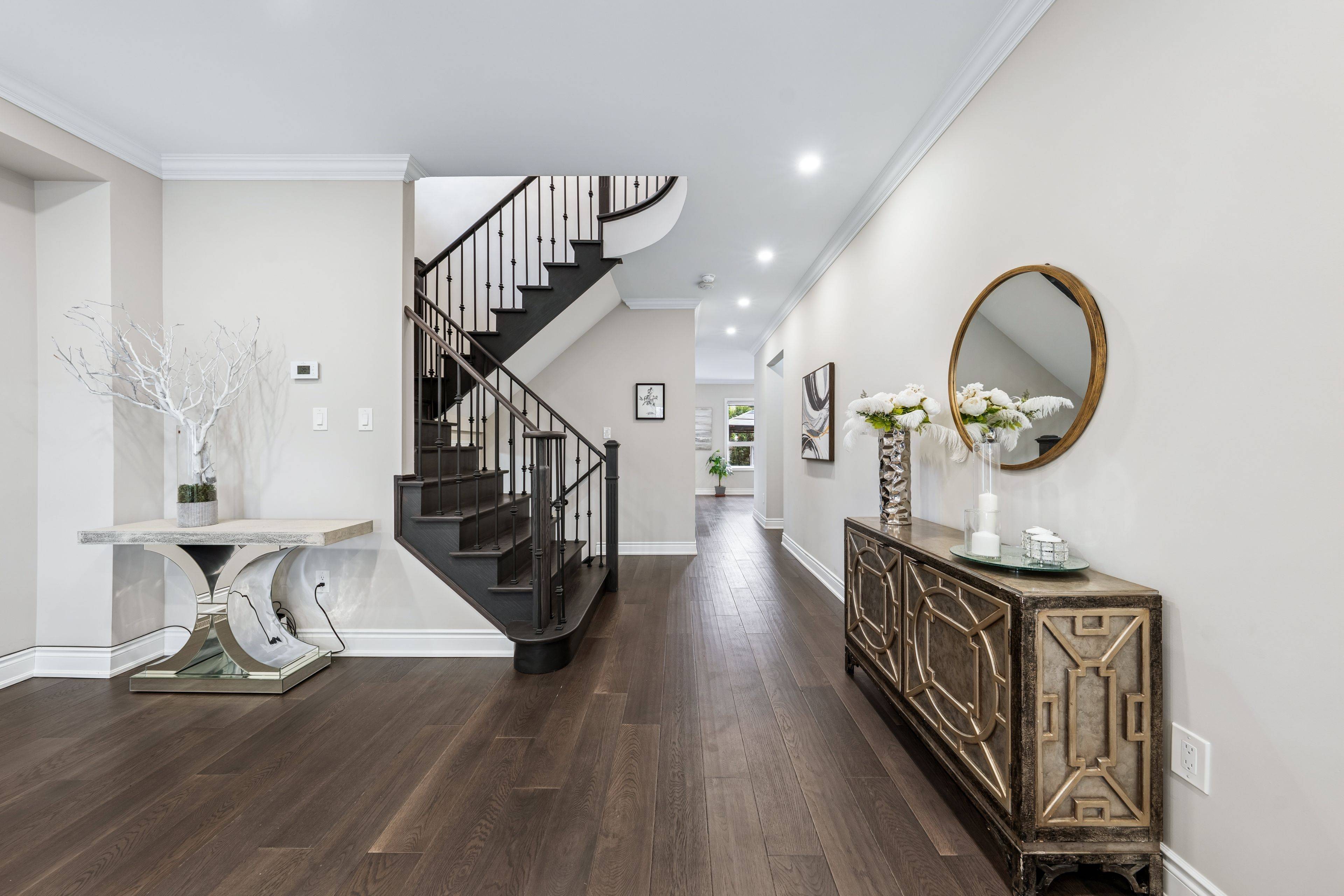 61 Vanguard RD, Vaughan, ON L4K 5G6