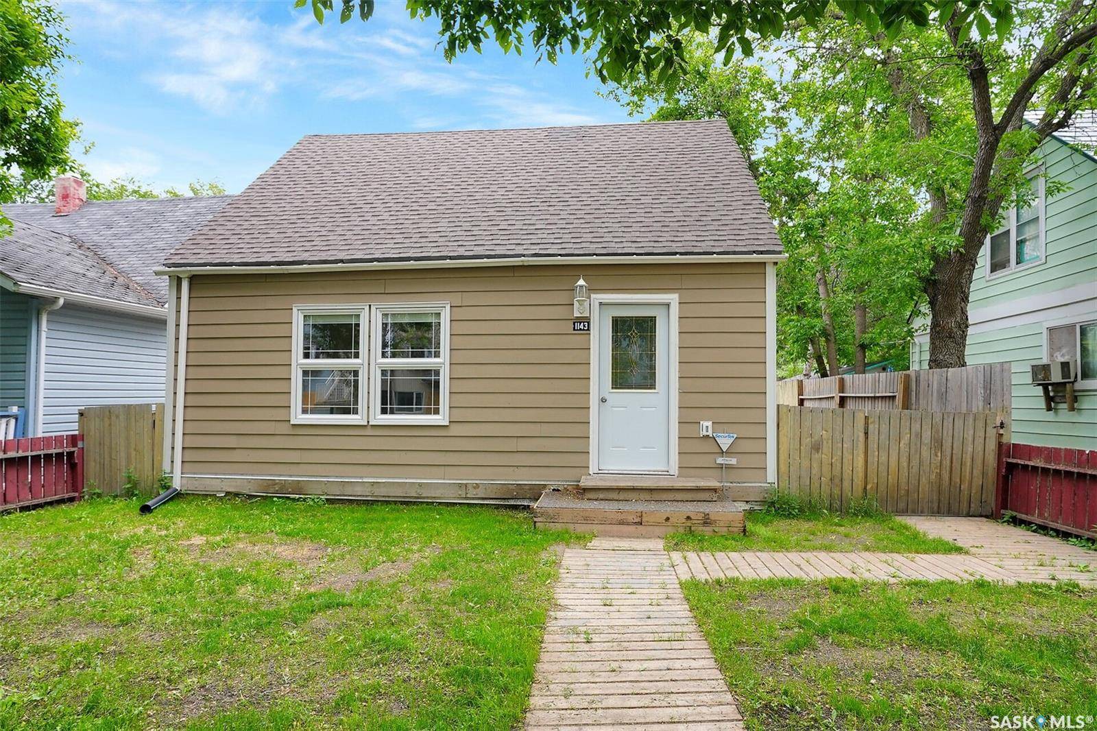 1143 Wascana STREET, Regina, SK S4T 4H9